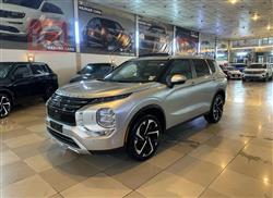 ميتسوبيشي اوتلاندر